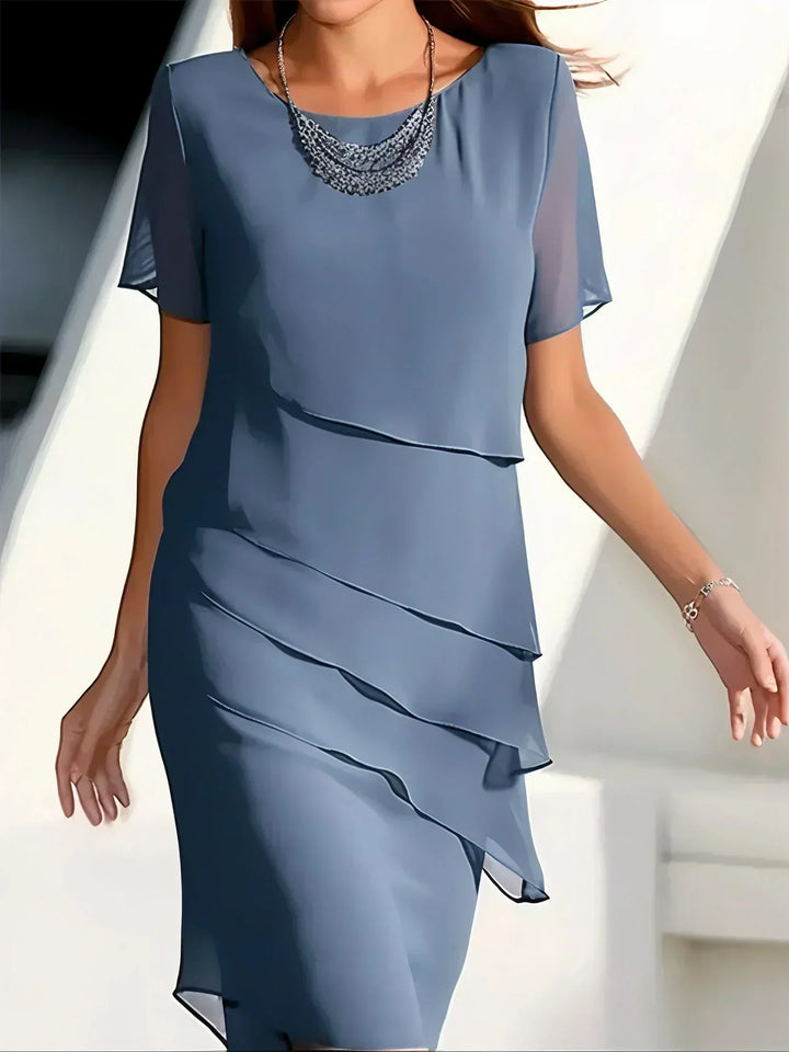 Pamela – Robe Élégante Superposée