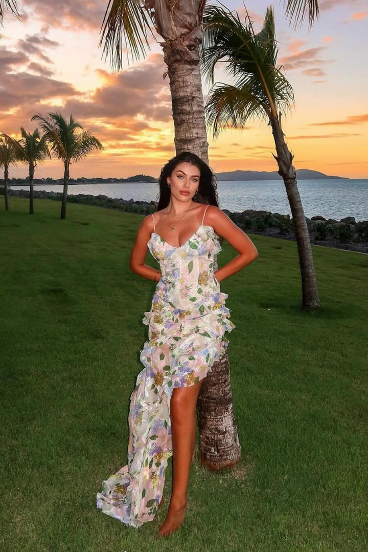 Arlina™ – Robe Blanche à Volants Motif Feuilles