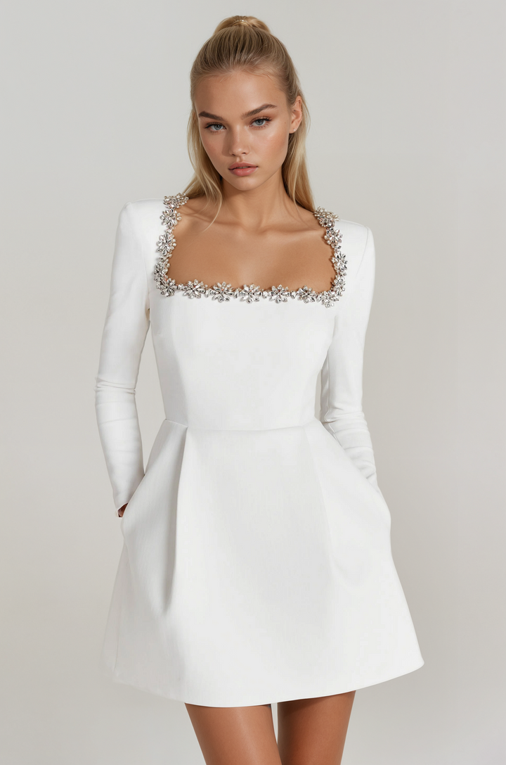 Tazari™ – Mini Robe Col Orné