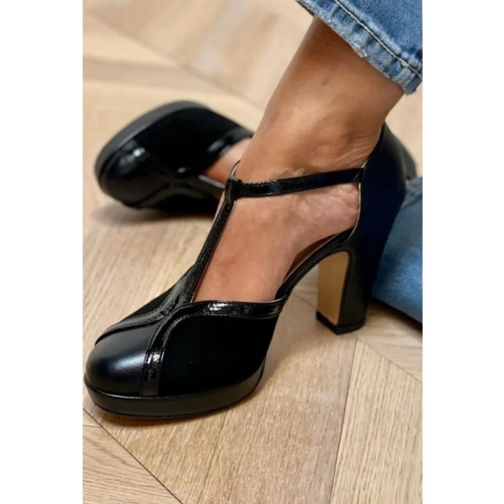 Christa™ – Talons Noirs