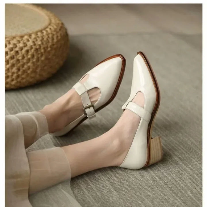 Leomara – Talons Pointus Sophistiqués