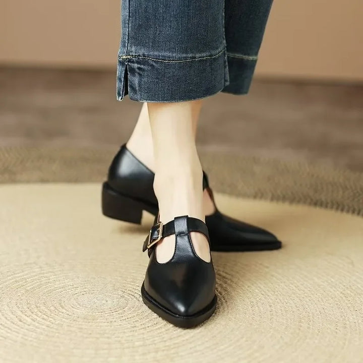 Leomara – Talons Pointus Sophistiqués