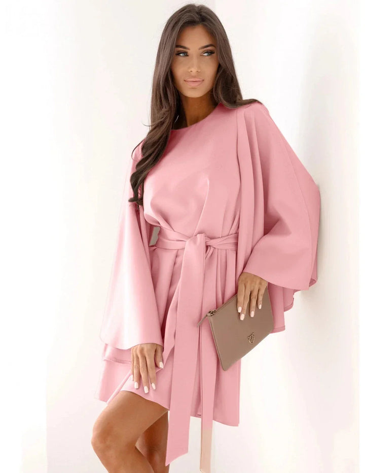 Cora – Robe Manches Longues Élégante
