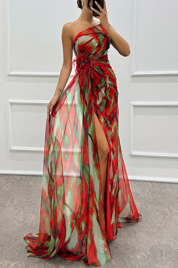 Claudia – Robe Maxi Aquarelle Plumes Épaules Dénudées